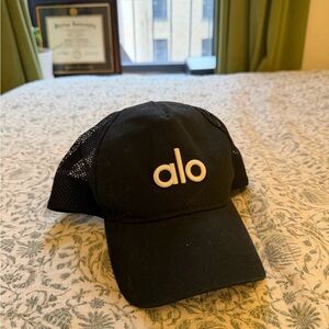 Alo trucker hat